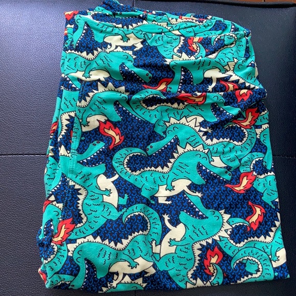 Tall and Curvy Dragon LuLaRoe Leggings - Picture 1 of 4